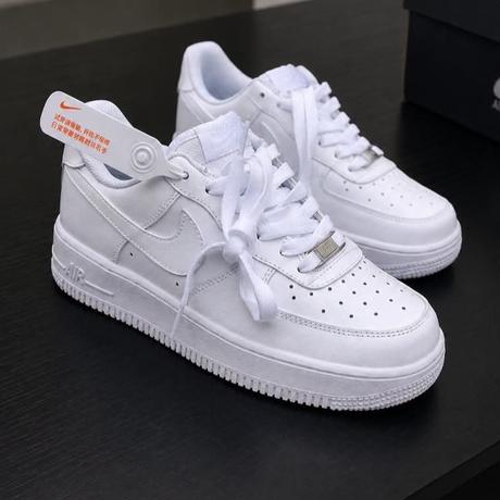 Nové tenisky, nike,44