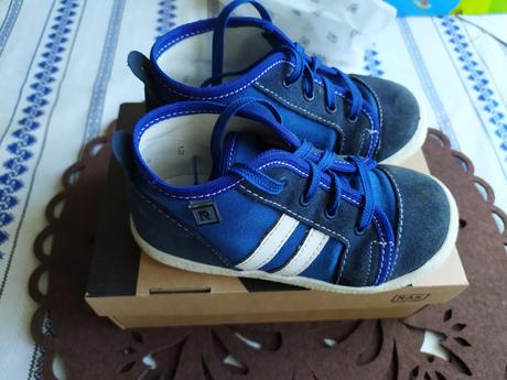 Rak tenisky č.24, rak,24