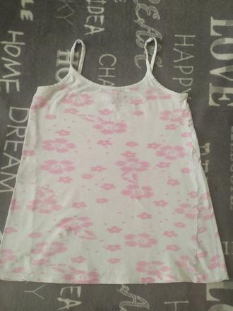 Kvietkované tričko, items,m