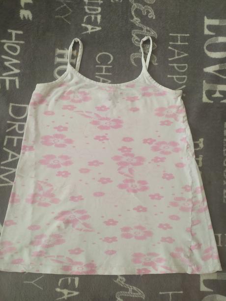 Kvietkované tričko, items,m