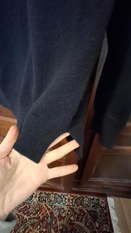 Tmavomodry sveter gant s, gant,s