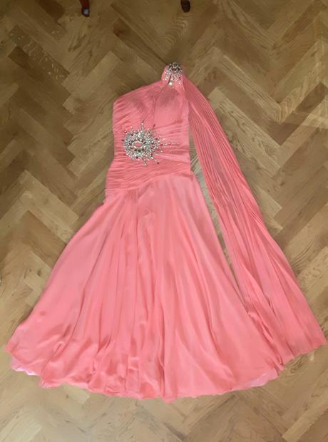 Spoločenské šaty tony bowls xs 34, 34