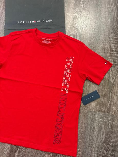 Tommy hilfiger chlapcenske tricko na 10-12 rokov, tommy hilfiger,140