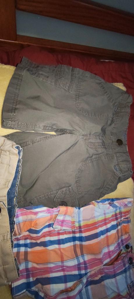 Krátke nohavice-3ks/5eur, 104