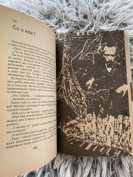 Mosadz je pasca ellery queen,