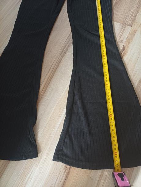 Zvonove nohavice, sinsay,152