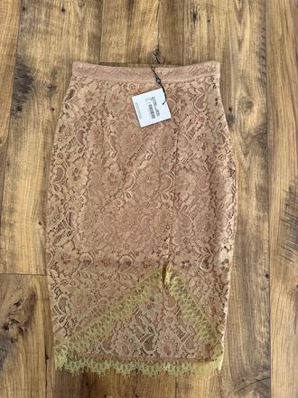 Čipkovana suknička metalická missguided, s