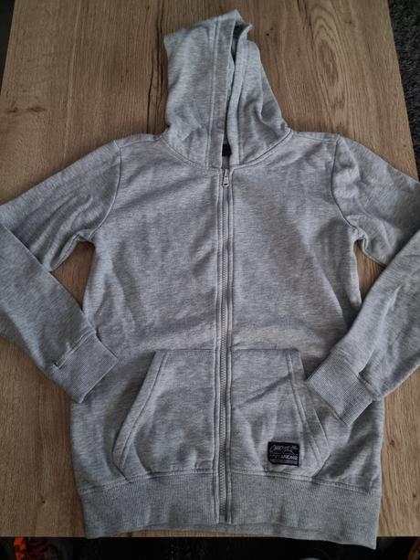 Mikina, chapter young,146