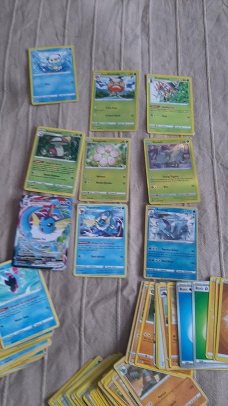 Pokemon karty 2 ks zdarma za kazde 1euro nakupu, 