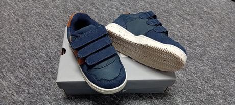 Botasky, deichmann,23