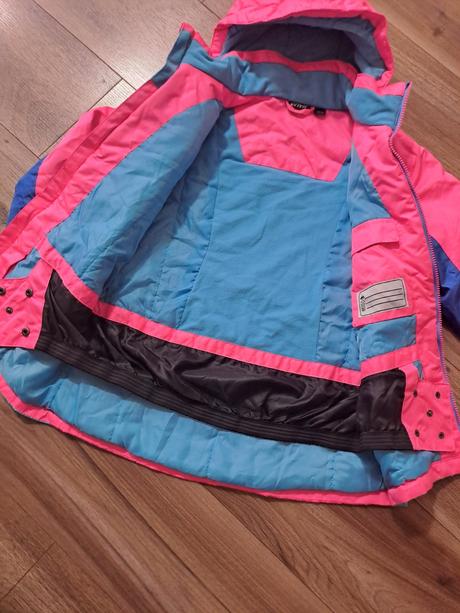 Krásna lyžiarska bunda, 146
