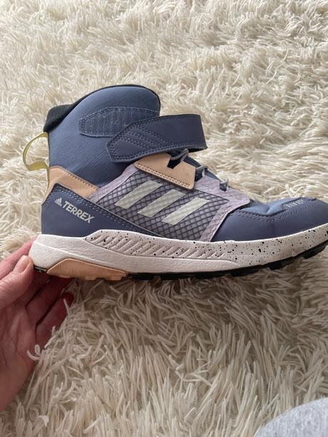 Zimné snehulky, adidas,37
