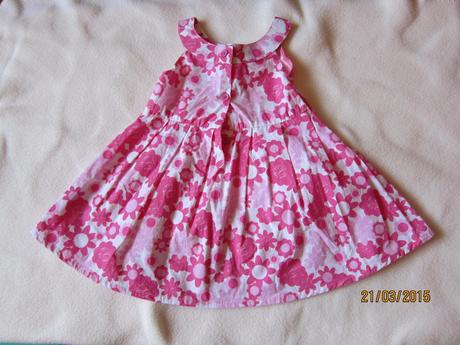 Saticky s kvetinkamy raz oblecene, 80