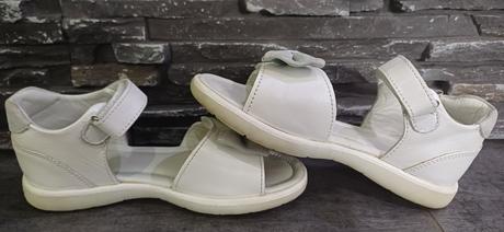 Sandálky, lasocki,30