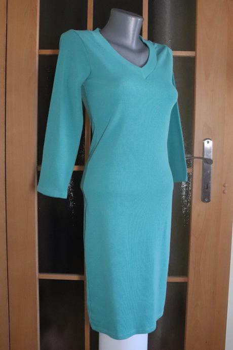 Elastické šaty - bezchybný stav, s