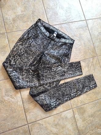 Extravagantné slim-strečové nohavice hue, xs