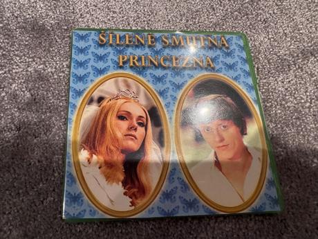 Dvd šíleně smutná princezna, 