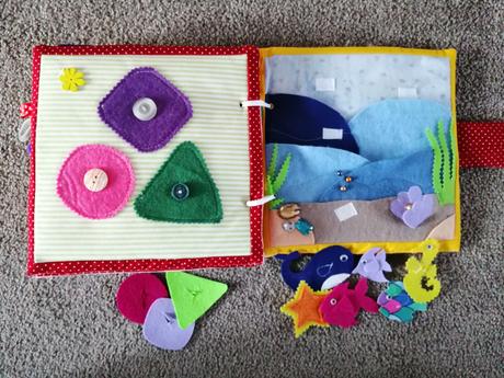 Šitá kniha quiet book,