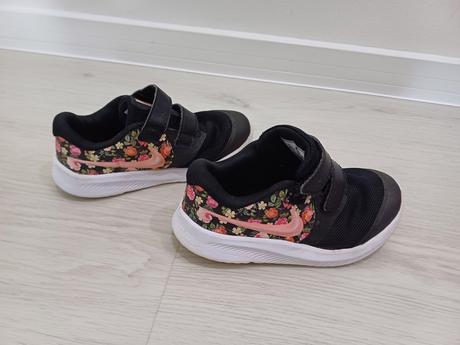 Dievčenské tenisky, nike,27