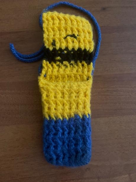 Hackovane puzdro na mobil mimon,