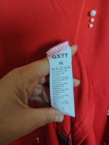 Krasne spolocenske saty s perlickami, xl