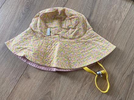 Klobúčik rockahula, 104