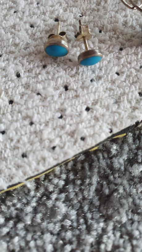 Strieborné náušnice, 