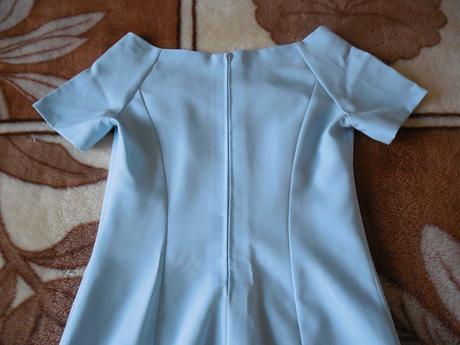 Dámsky kostým,šaty + predĺžené sako, 40