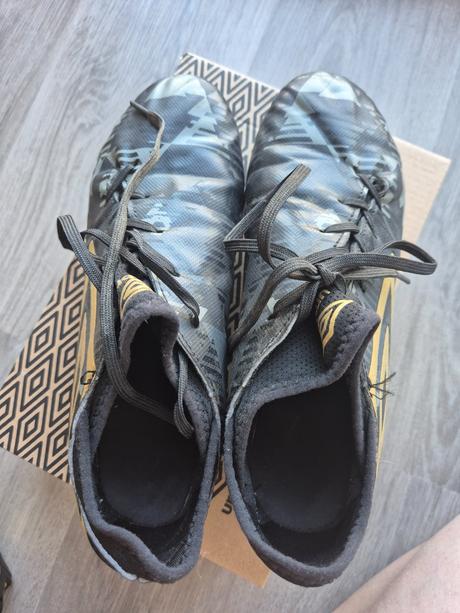 Umbro kopacky c.37, 37