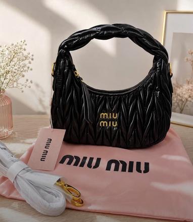Kabelka miu miu, miu miu