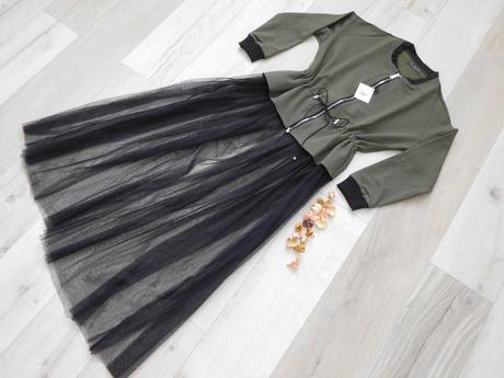 Mikinky bavlnené s tilovou suknicou s/m nová, 36