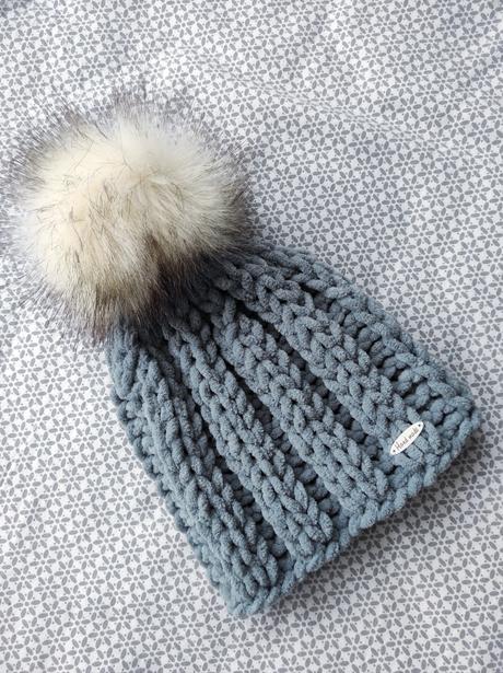 Siva ciapka z zpuffy m, m