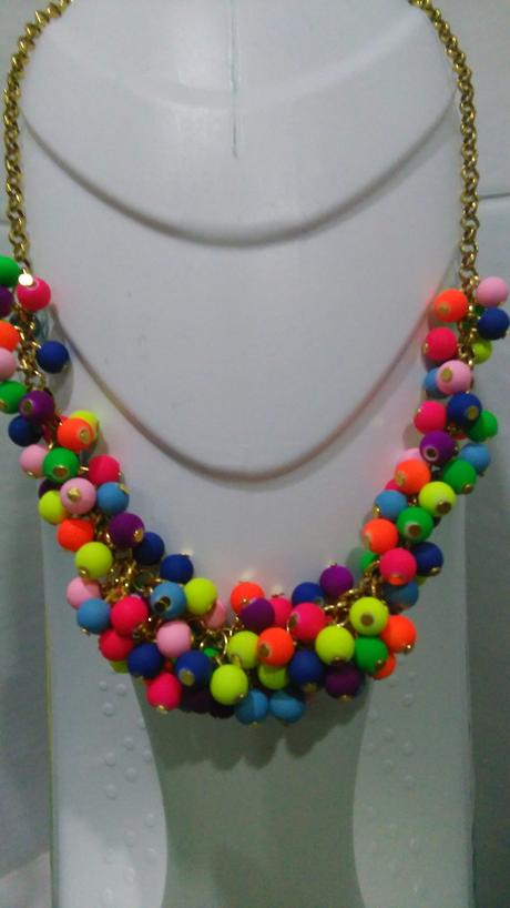 Náhrdelník + náušnice,