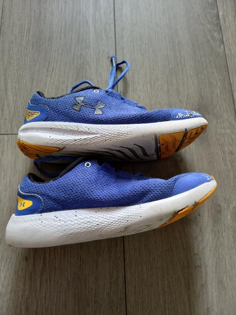 Tenisky 37,5, under armour,37
