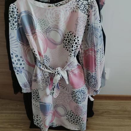 Šaty na príležitosť, 44