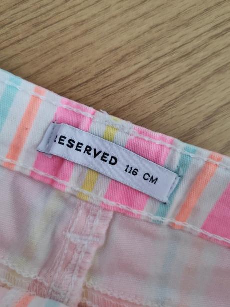 Šortky reserved, reserved,116