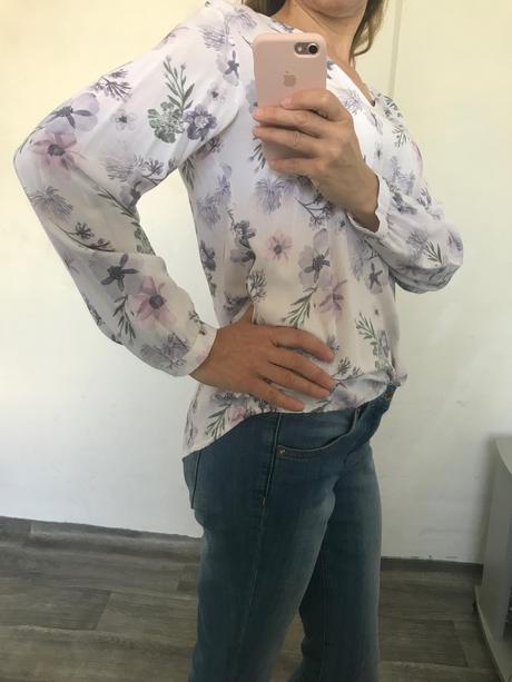 Biela príjemne ľahká blúzka, m / s