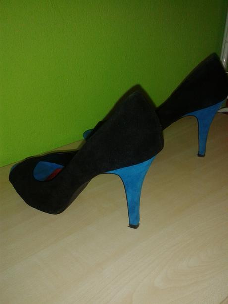 Čierne lodičky, 39