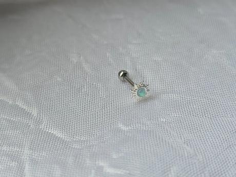 Strieborný piercing slniečko, 