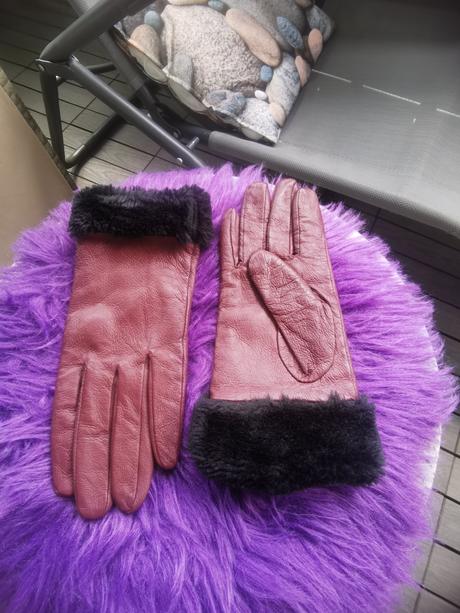 Rukavice koženkové, s