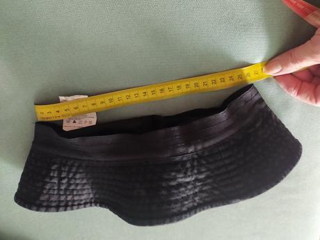 Klobuk a šiltovka, 60