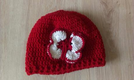 Čiapka s motyľom + nakrčnik, 98