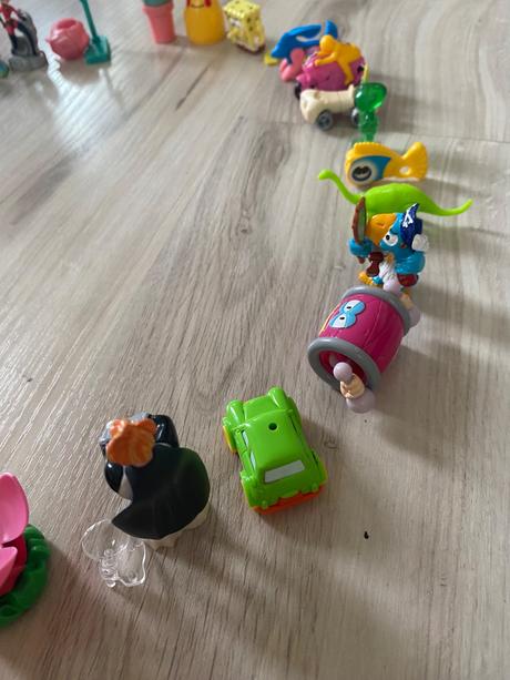 Mini kinder malé hračky 30 ks,