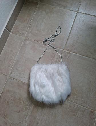 Chlpatá kabelka mayo chix, mayo chix