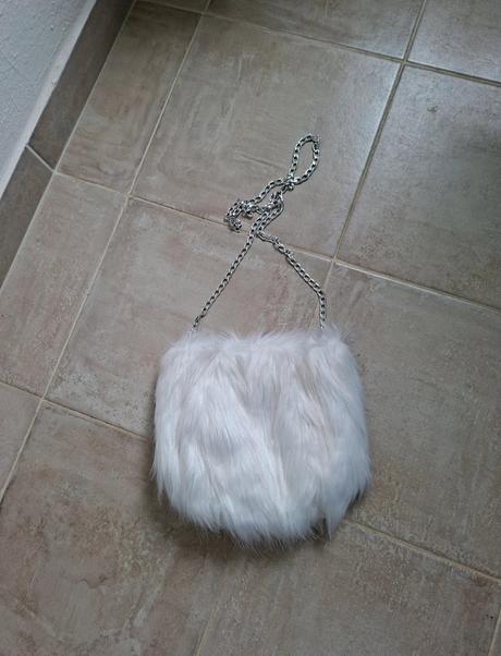 Chlpatá kabelka mayo chix, mayo chix