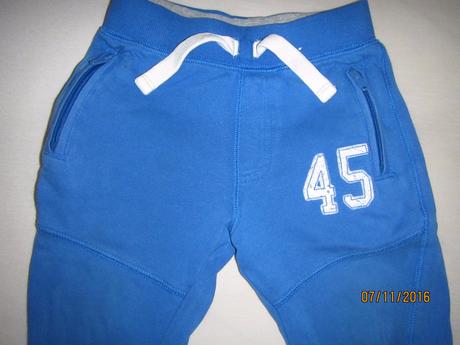 Pekne teplaky 2/3 roky, 86