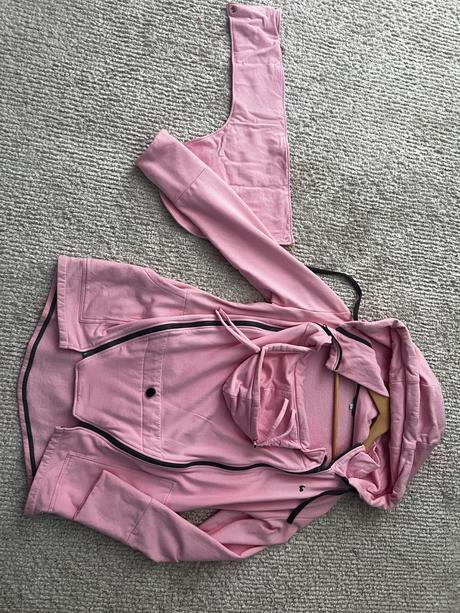 Nosiaca mikina, be lenka