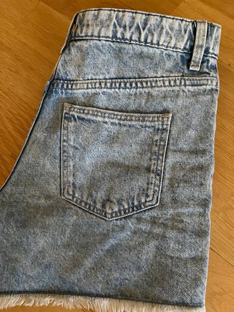 Kraťase s margaretkami, h&m,146