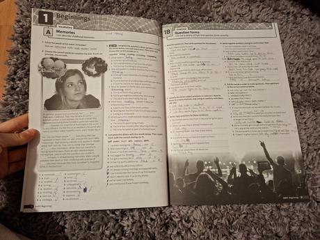 Cvičebnica solutions advanced pre sš, anglicky ja, 