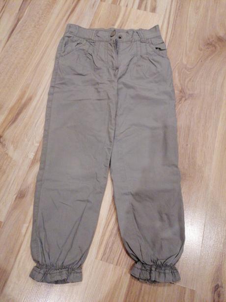 Podsite nohavice, girl2girl,110